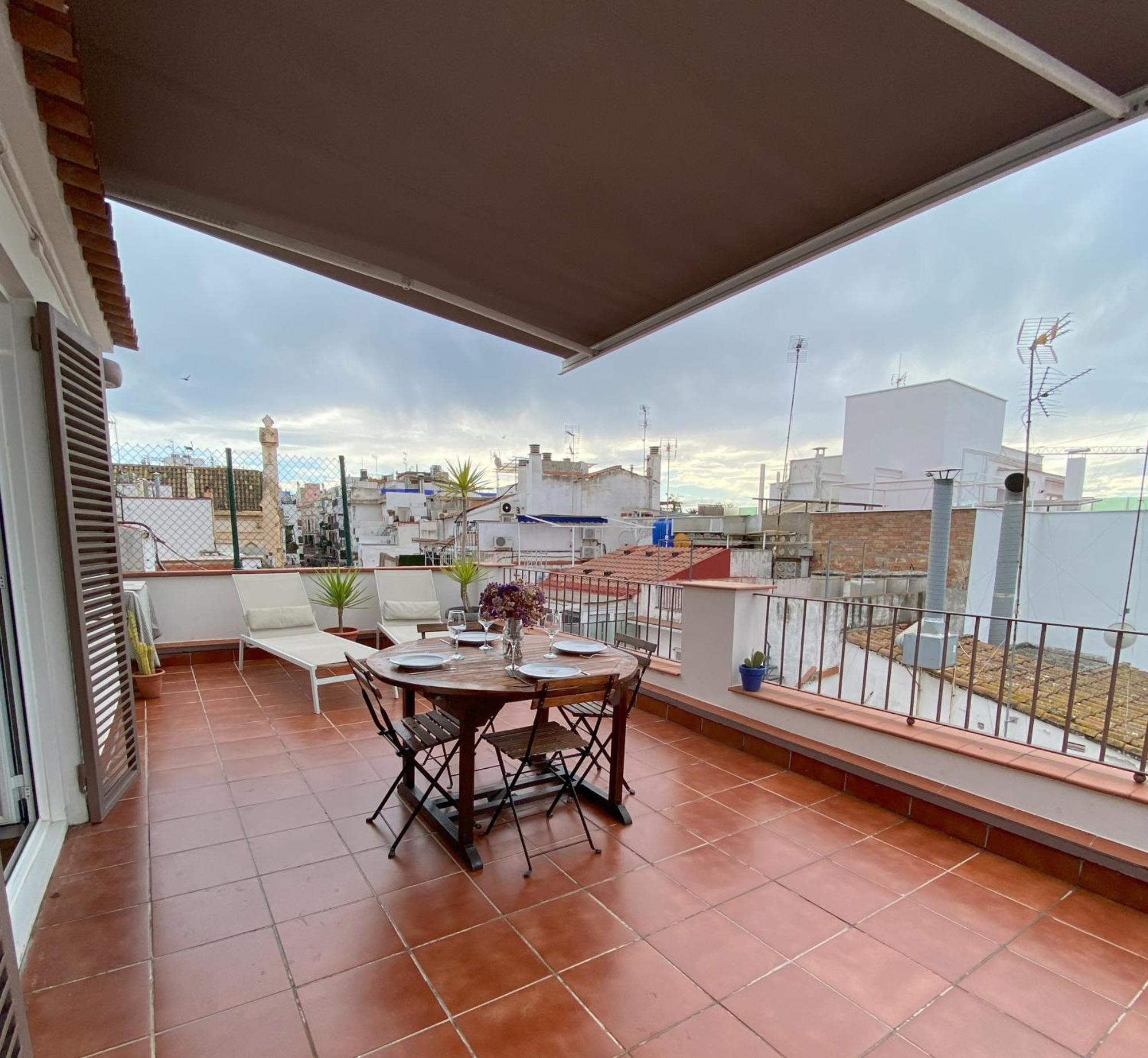 Atico Con Terraza! Ideal Para Vivir Sitges Todo El Ano Apartment Exterior photo